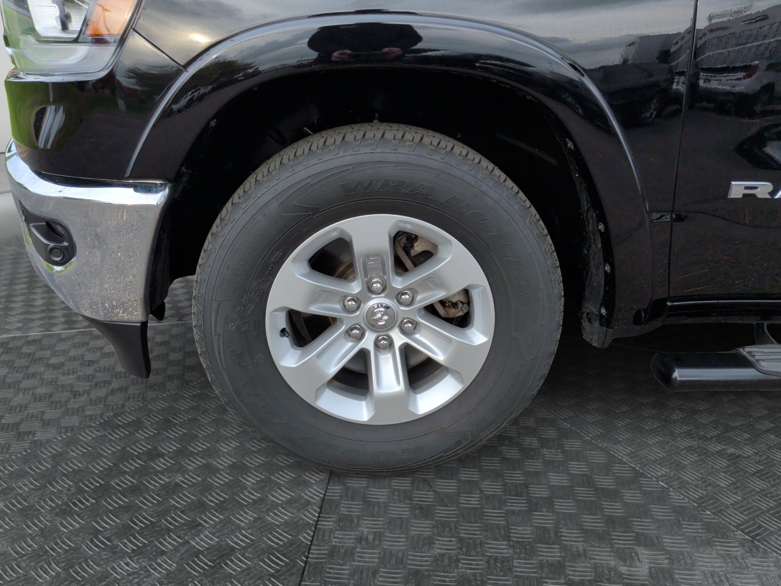 Used 2022 RAM 1500 Laramie image 15