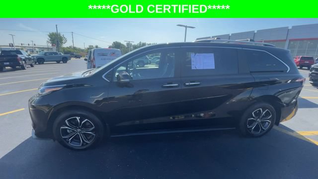 Certified 2025 Toyota Sienna Platinum AWD/4WD image 7
