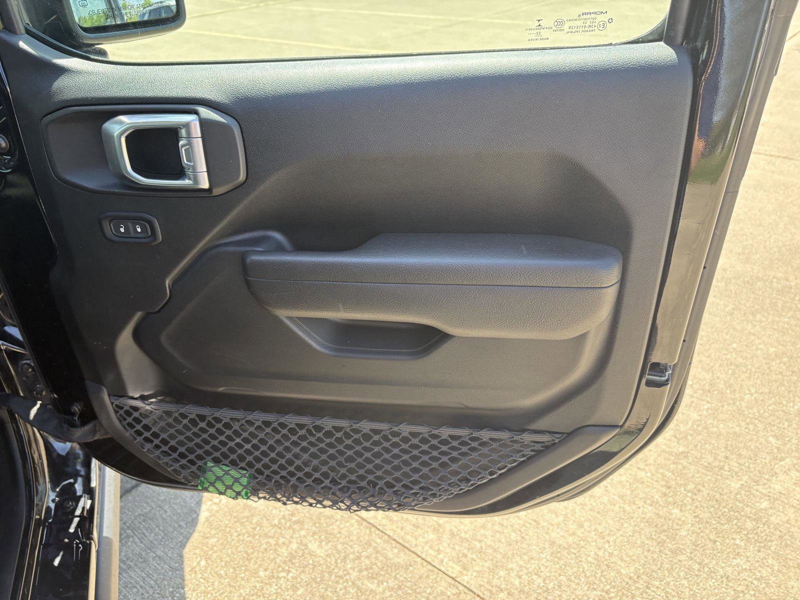 Used 2022 Jeep Wrangler Unlimited Sport AWD/4WD image 17