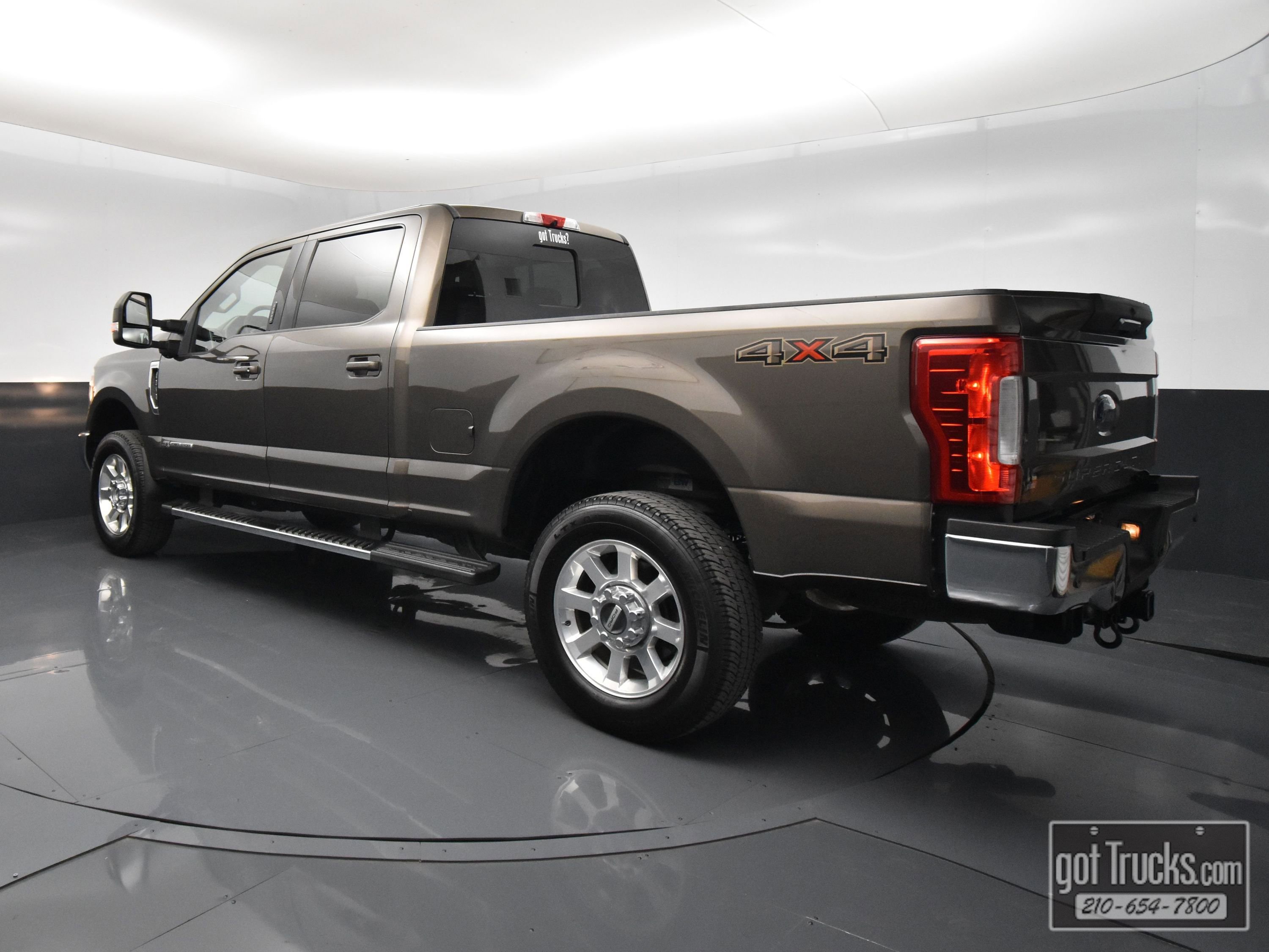 Used 2017 Ford F250 Lariat AWD/4WD image 5