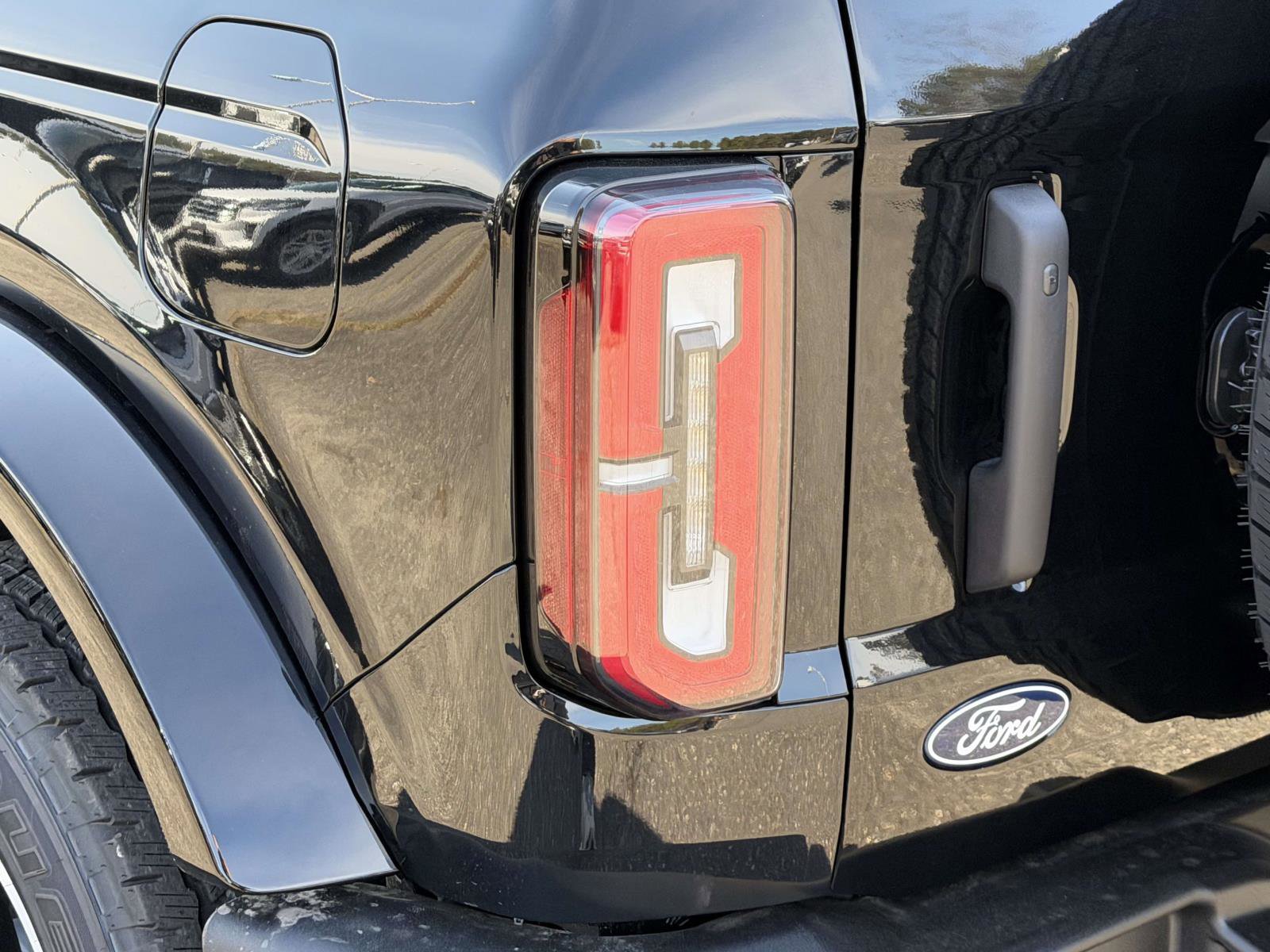 New 2026 Ford Bronco Outer Banks image 9