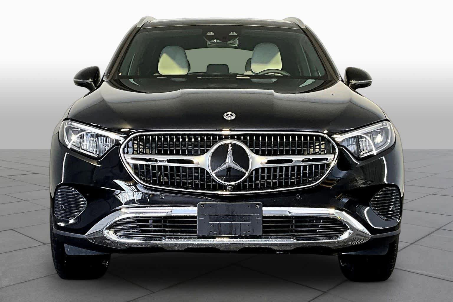 New 2026 Mercedes-Benz GLC 350e 4MATIC image 2
