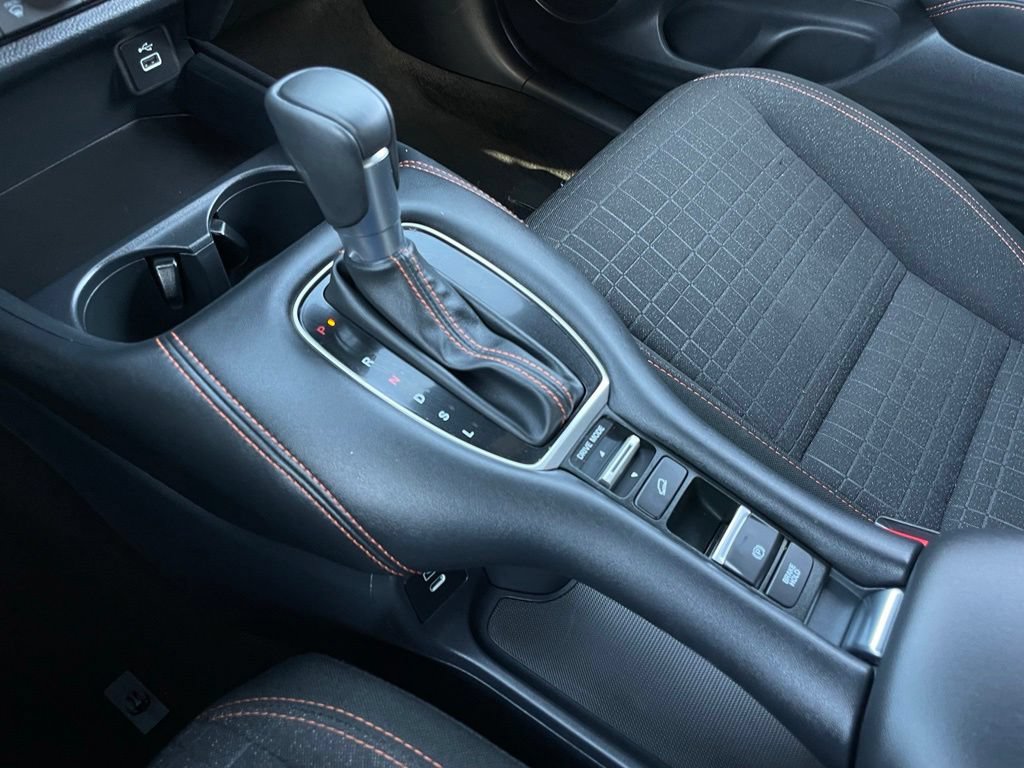 Certified 2025 Honda HR-V Sport image 19