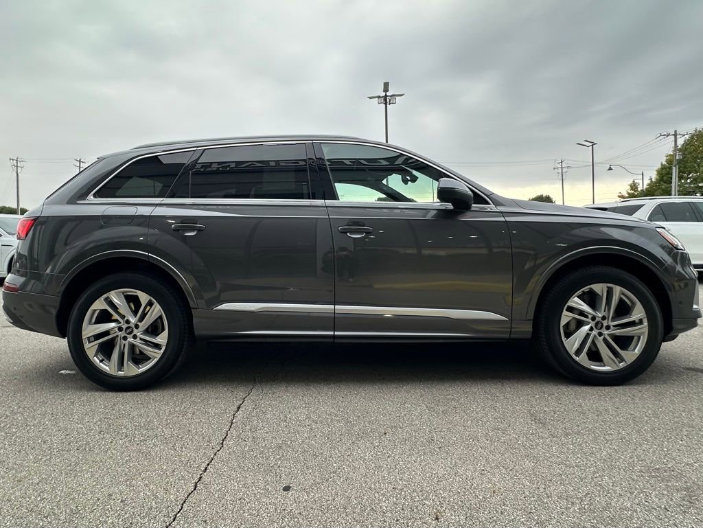 Used 2021 Audi Q7 2.0T Premium Plus w/ Executive Package image 12