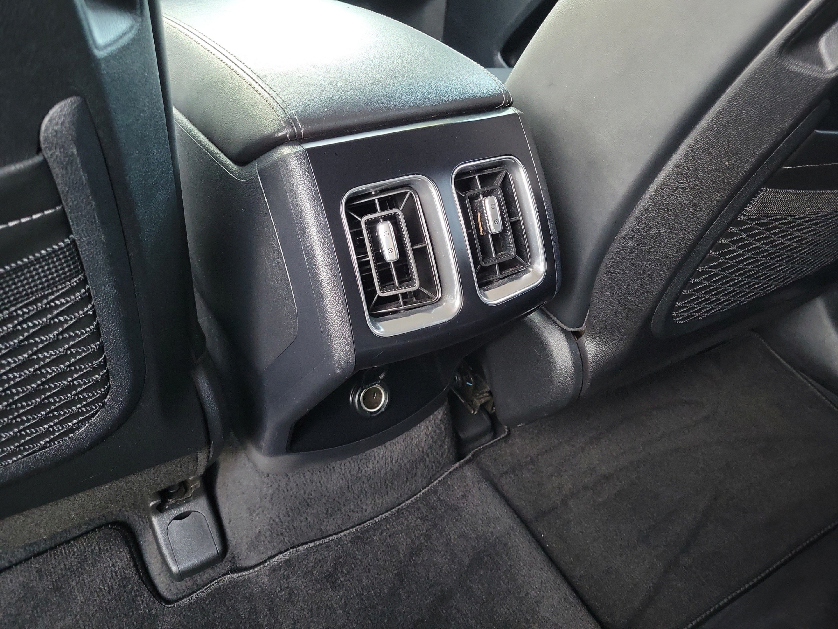 Certified 2024 Kia Sorento S AWD/4WD image 12