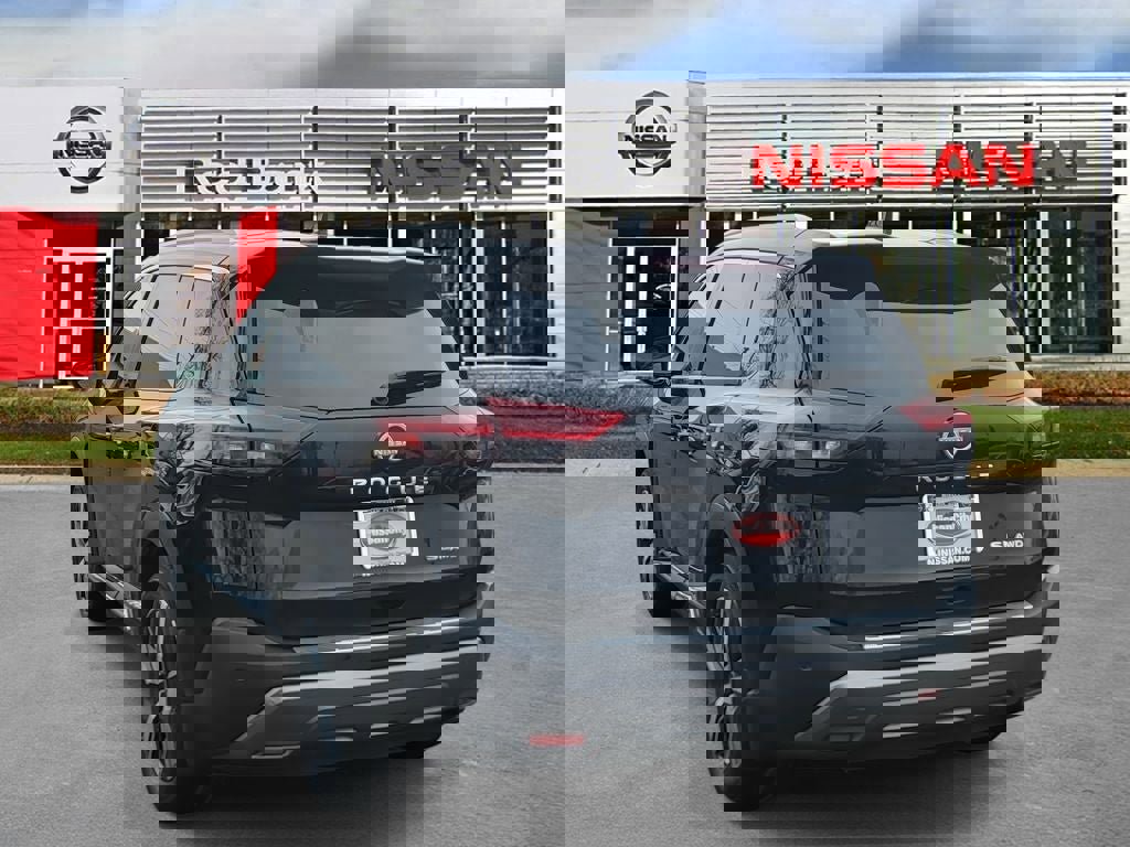 Certified 2023 Nissan Rogue SL w/ SL Premium Package image 6