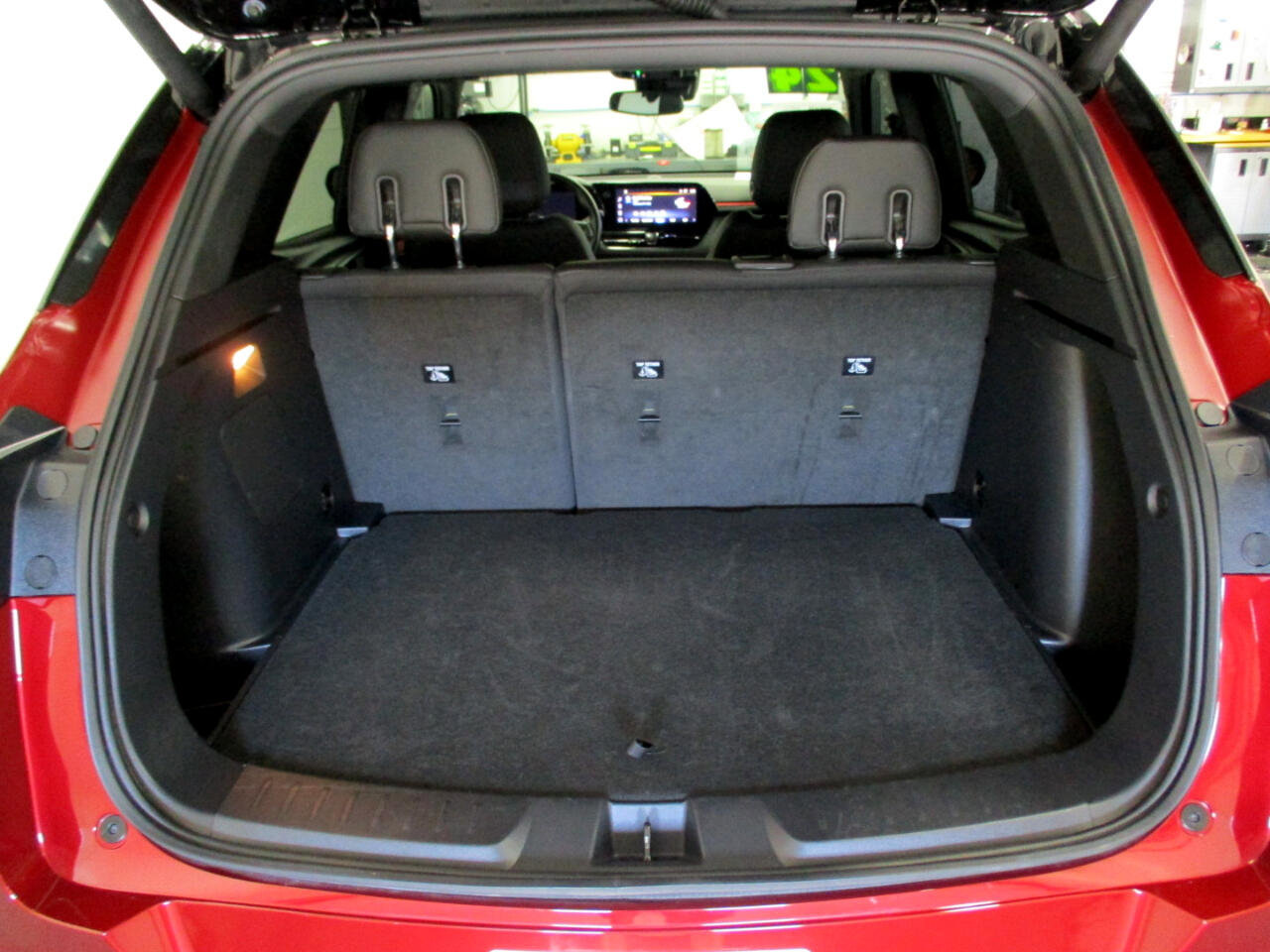 Used 2024 Chevrolet TrailBlazer RS w/ Convenience Package image 13