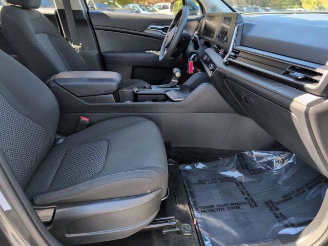 Used 2024 Kia Sportage LX image 29