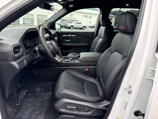 New 2026 Honda Pilot TrailSport image 18