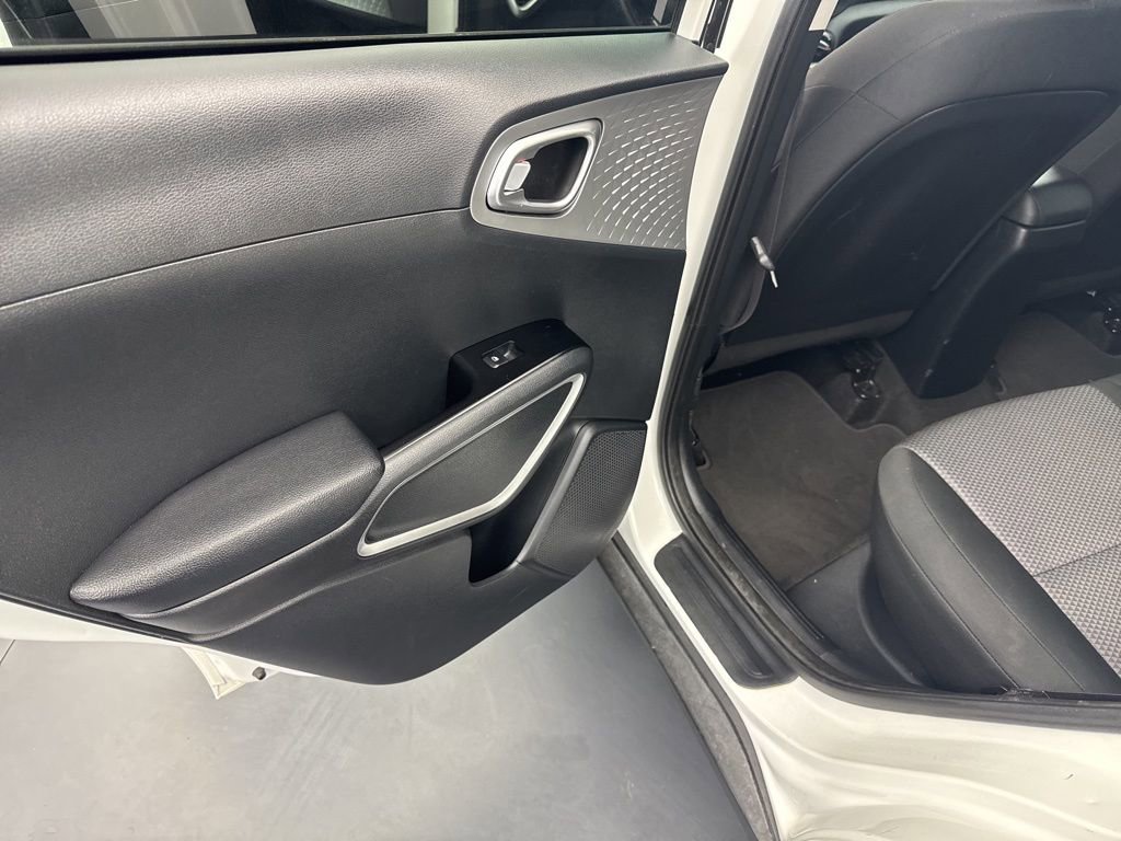 Used 2022 Kia Soul LX w/ Technology Package FWD image 36