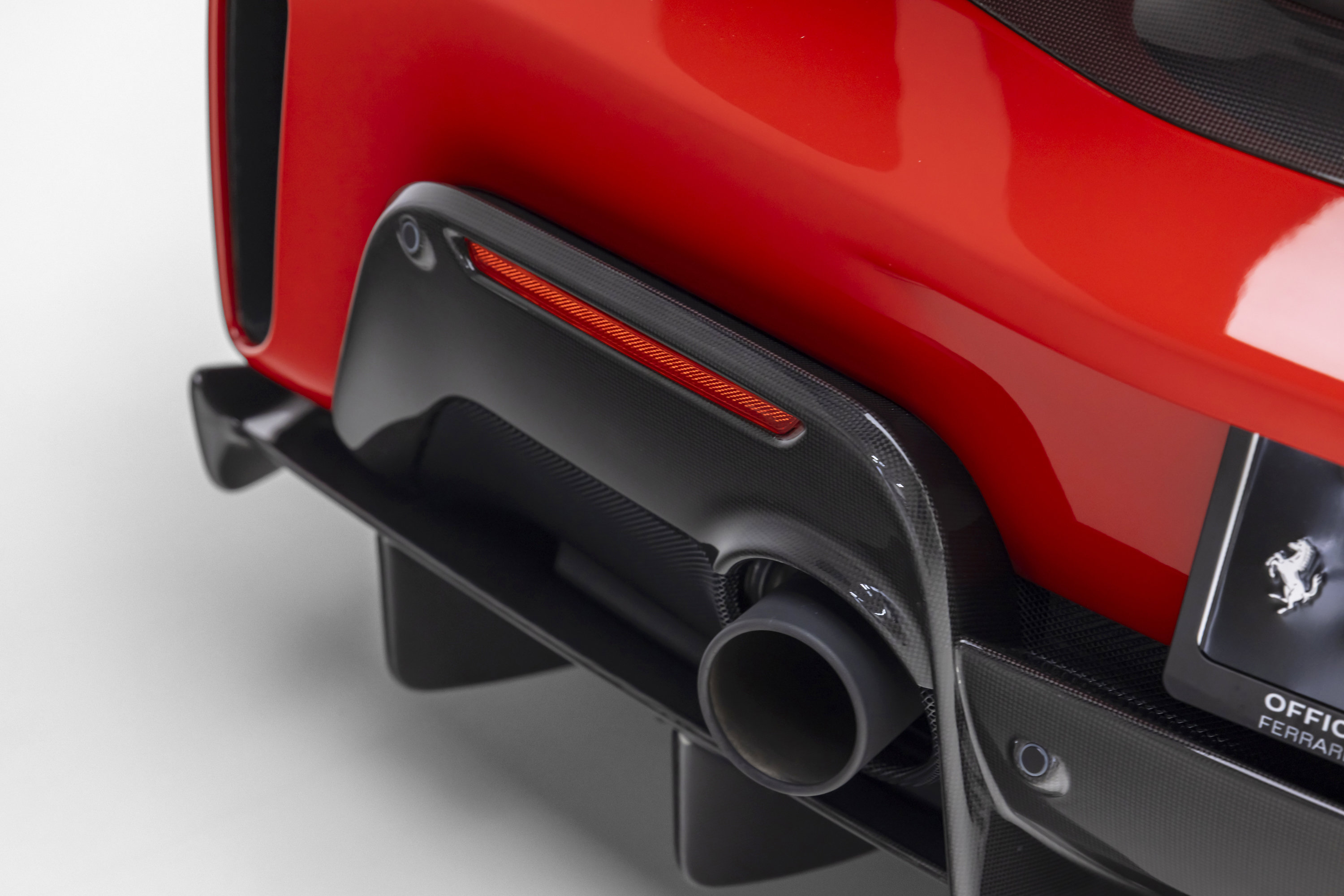 Certified 2020 Ferrari 488 Pista Coupe RWD image 35