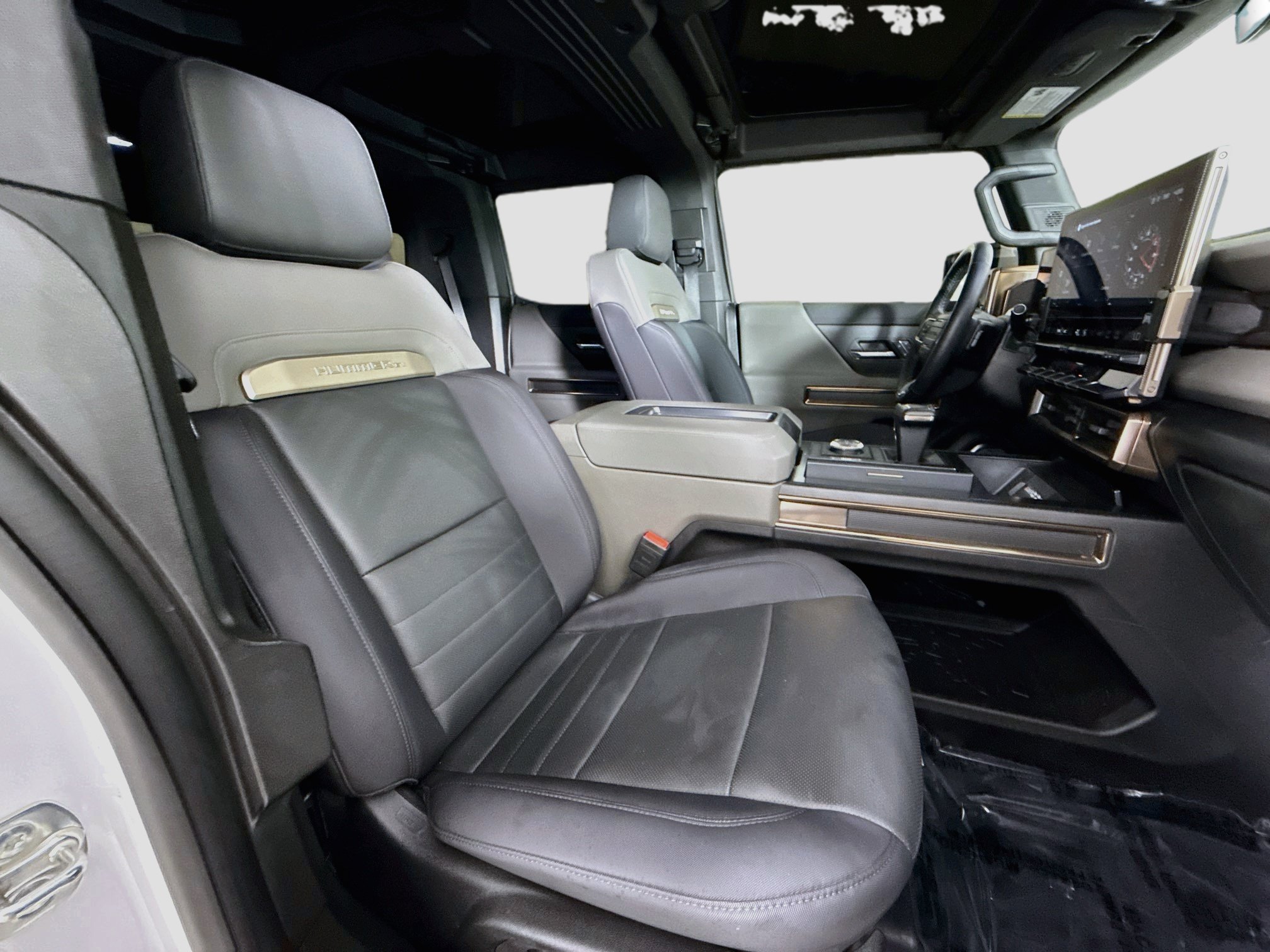 Used 2025 GMC Hummer EV 2X AWD/4WD image 31