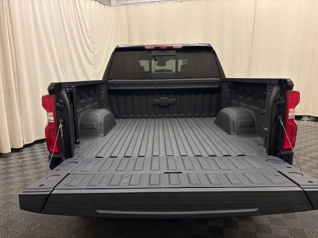 Used 2025 Chevrolet Silverado 1500 ZR2 w/ Technology Package AWD/4WD image 11