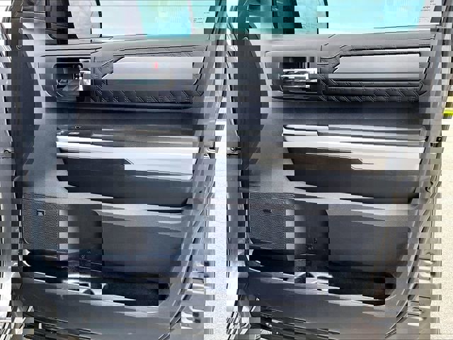 Used 2021 Toyota Tundra Platinum AWD/4WD image 12