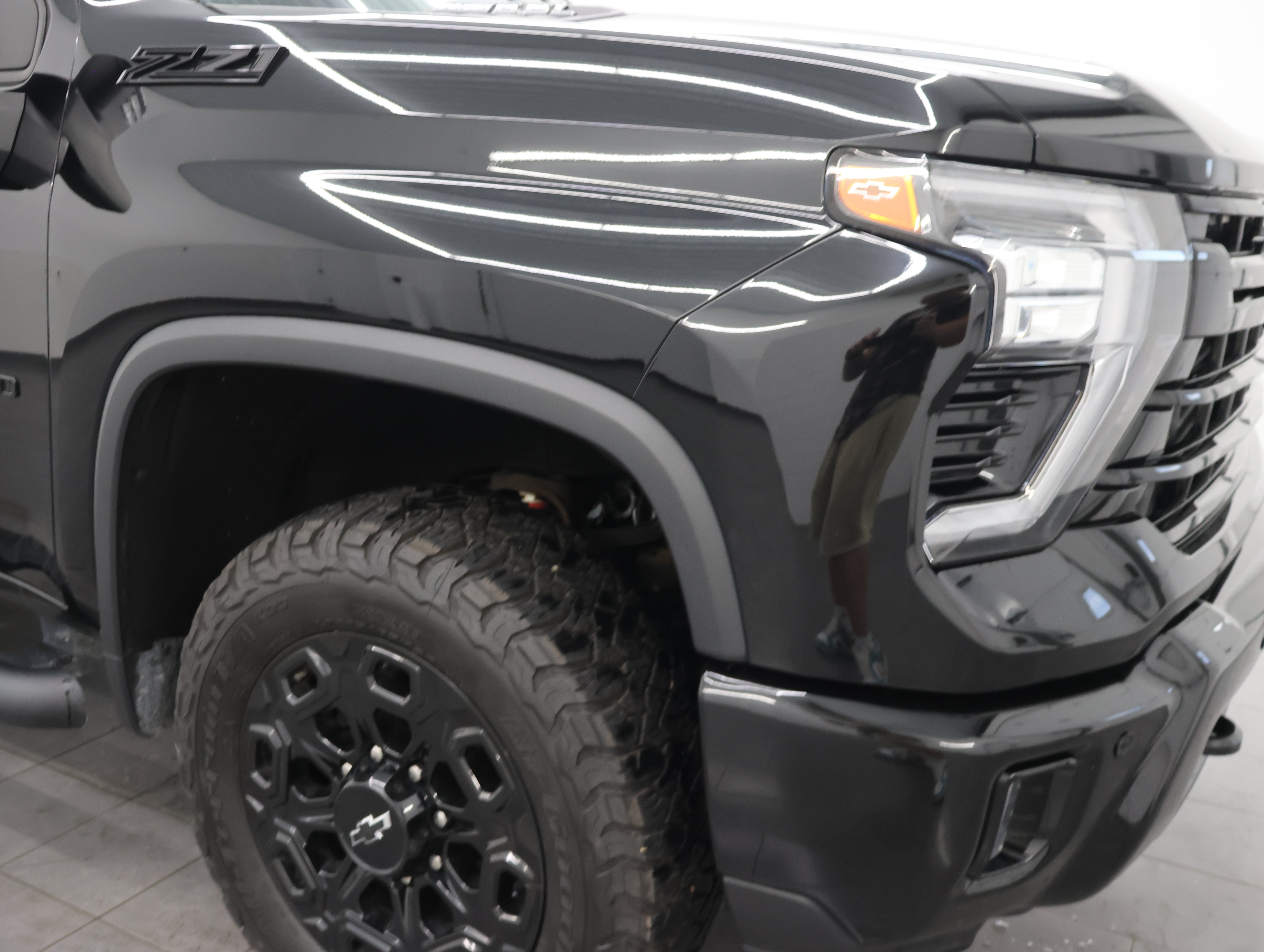 Used 2024 Chevrolet Silverado 2500 LTZ w/ LTZ Plus Package AWD/4WD image 28