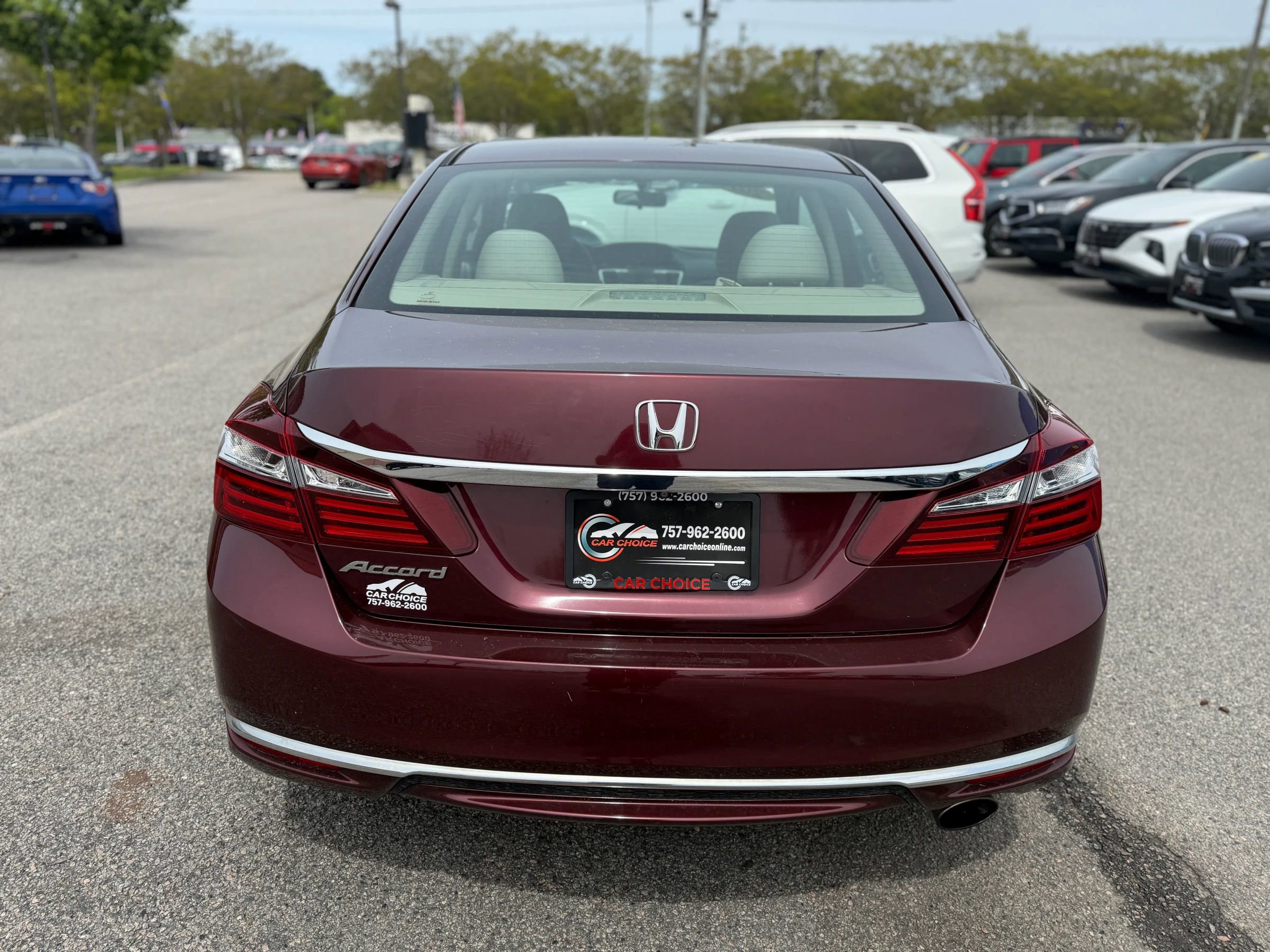 Used 2017 Honda Accord LX image 8