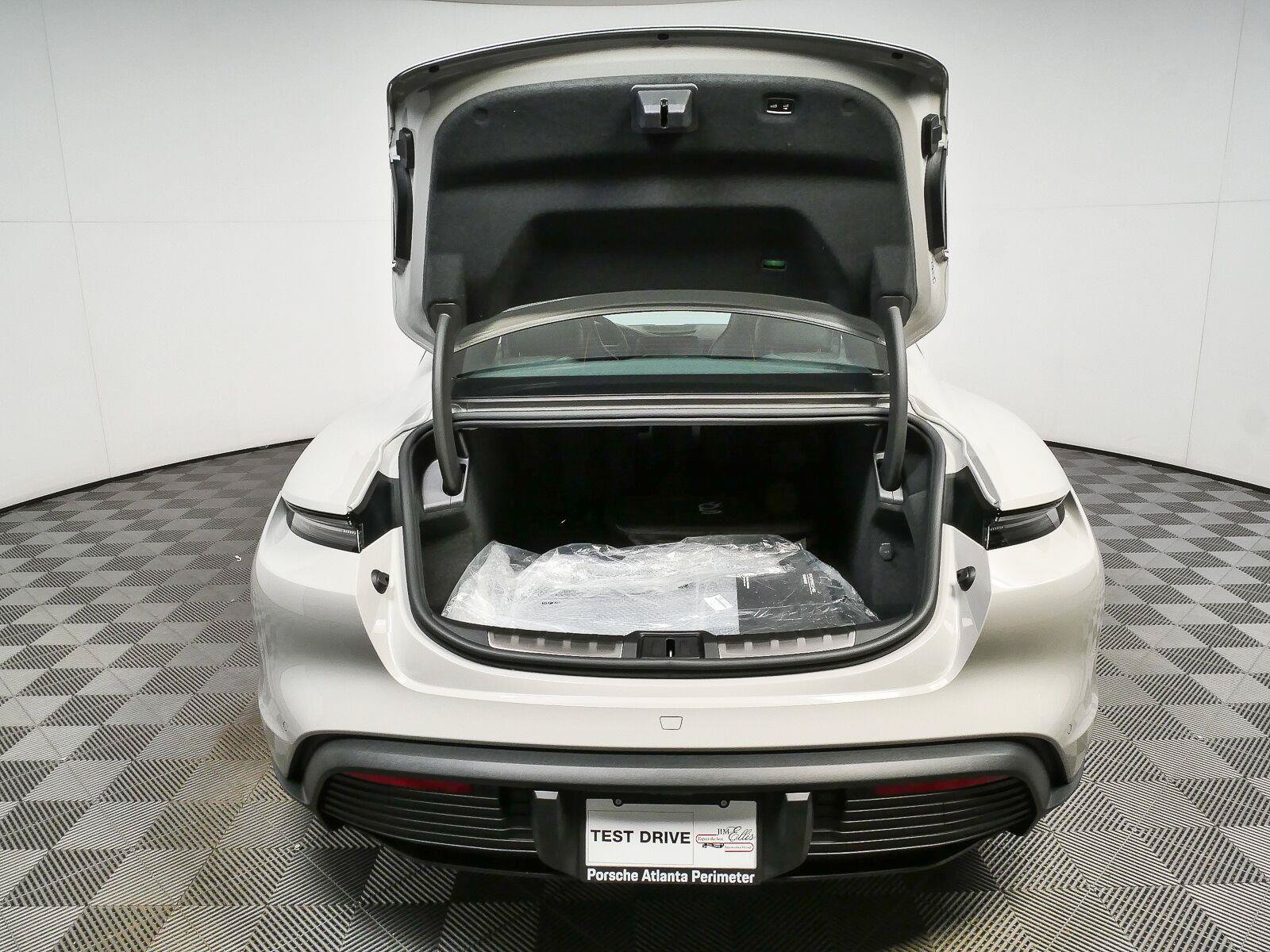 New 2026 Porsche Taycan RWD image 37