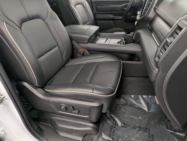 Used 2024 RAM 1500 Limited w/ Body Color Bumper Group image 28