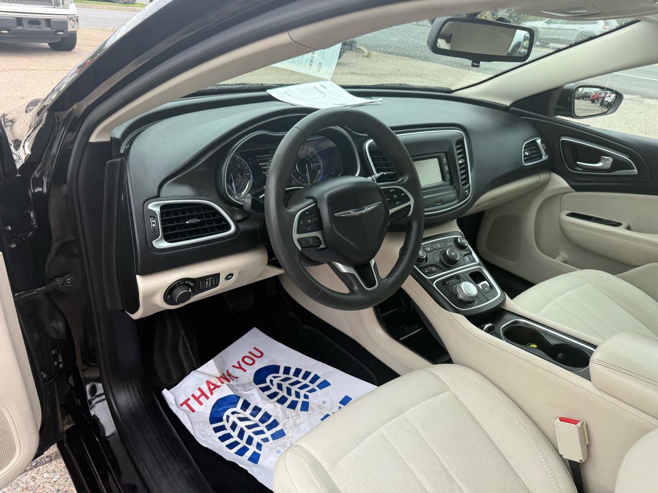 Used 2015 Chrysler 200 Limited FWD image 27