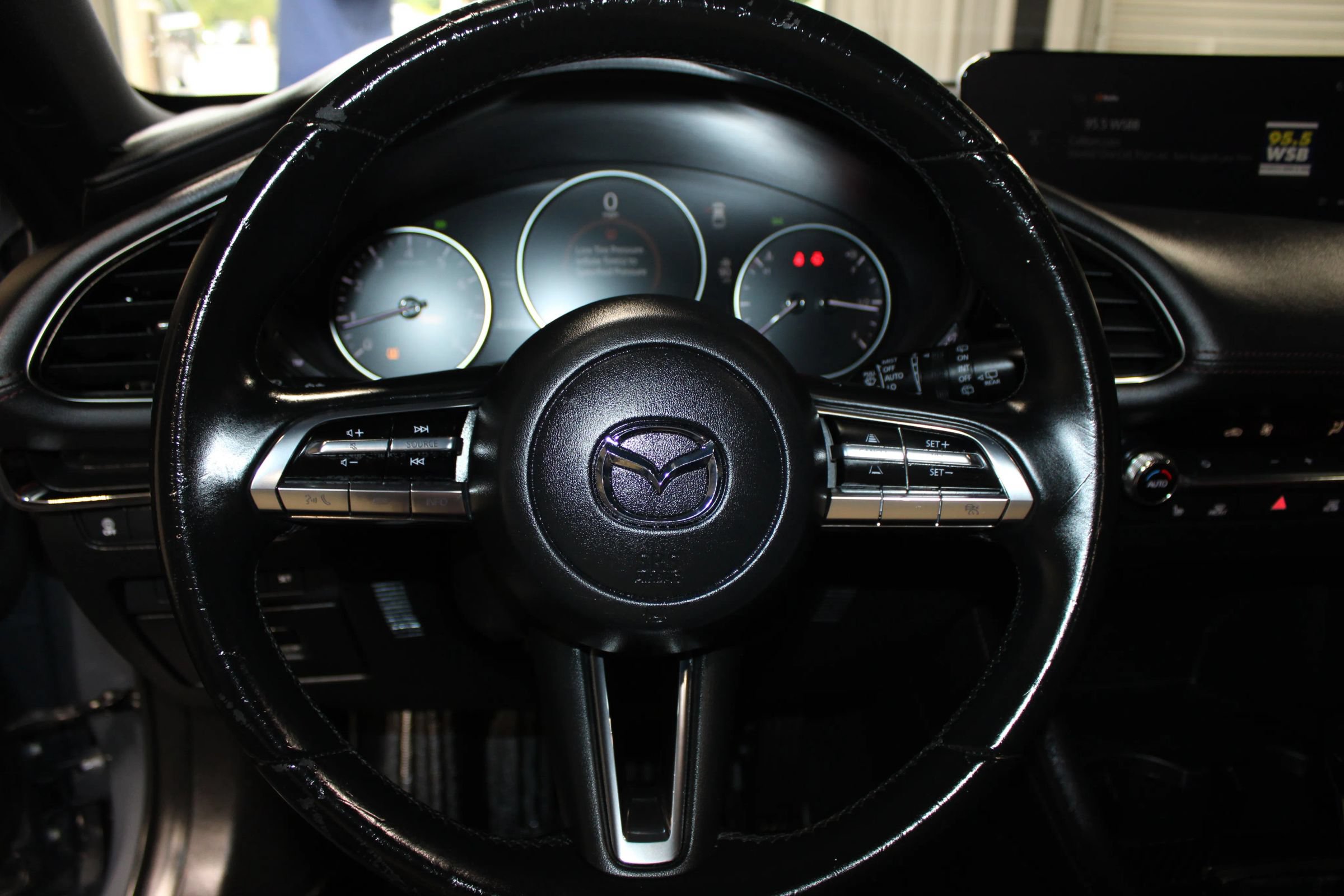 Used 2023 MAZDA MAZDA3 s AWD/4WD image 10