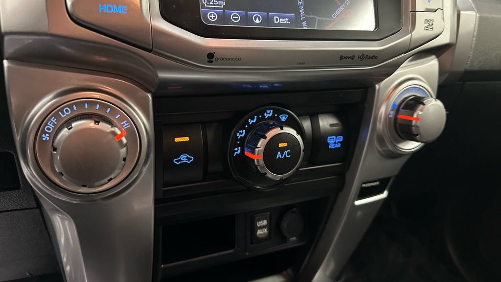 Used 2018 Toyota 4Runner SR5 Premium AWD/4WD image 20