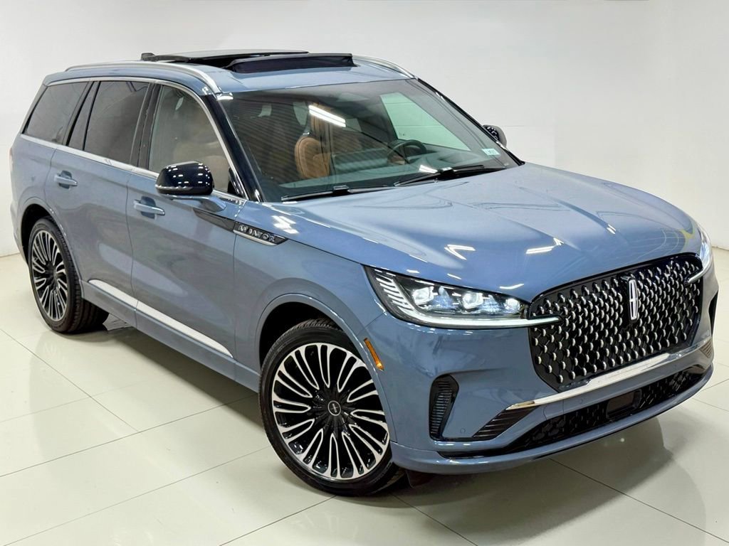 Used 2025 Lincoln Aviator Black Label image 18