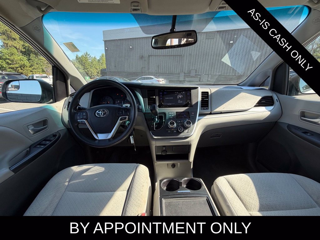 Used 2016 Toyota Sienna LE FWD image 16