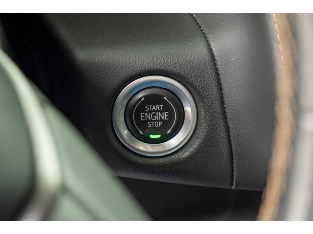 Used 2022 GMC Yukon AT4 AWD/4WD image 30