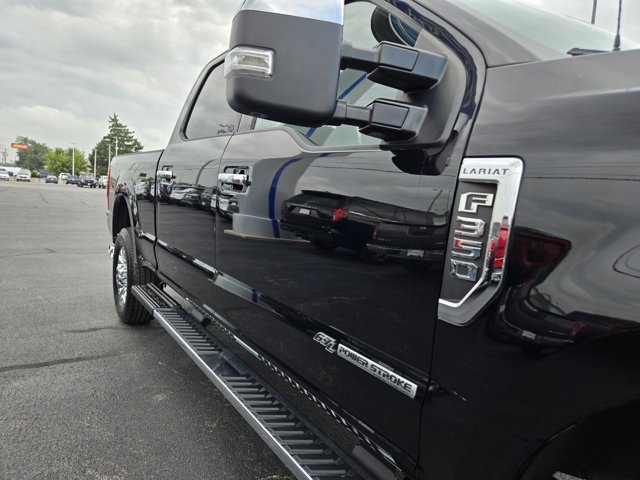 Used 2020 Ford F350 Lariat w/ Chrome Package AWD/4WD image 40