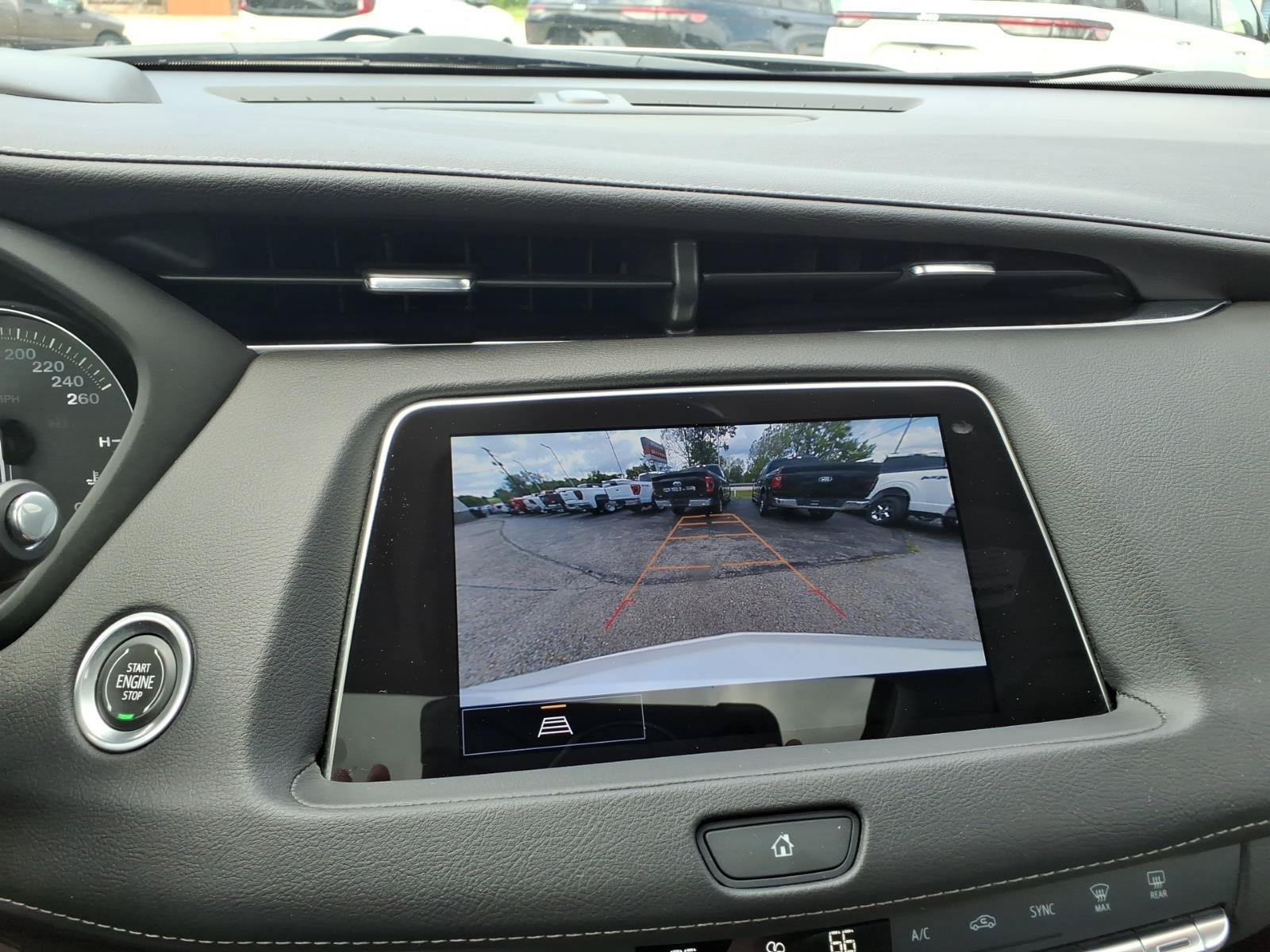 Used 2023 Cadillac XT4 Premium Luxury w/ Sun And Sound Package AWD/4WD image 10
