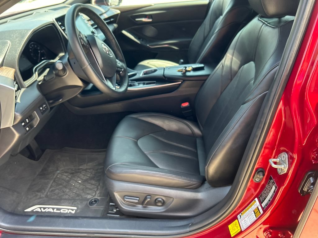 Certified 2021 Toyota Avalon XLE FWD image 9