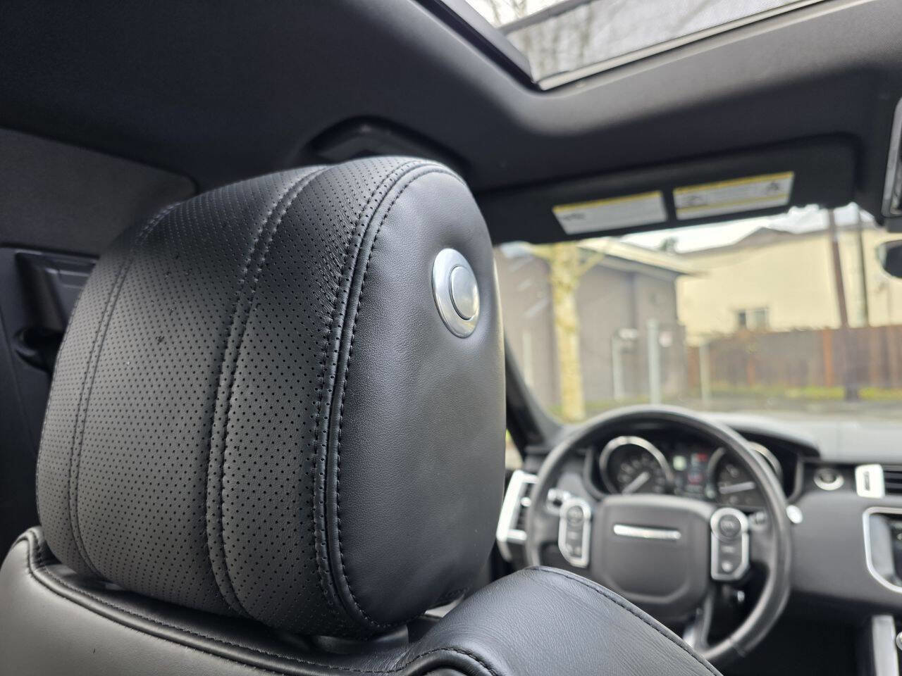 Used 2017 Land Rover Range Rover Sport HSE AWD/4WD image 49