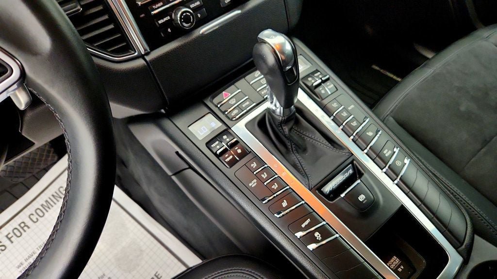 Used 2016 Porsche Macan S AWD/4WD image 17