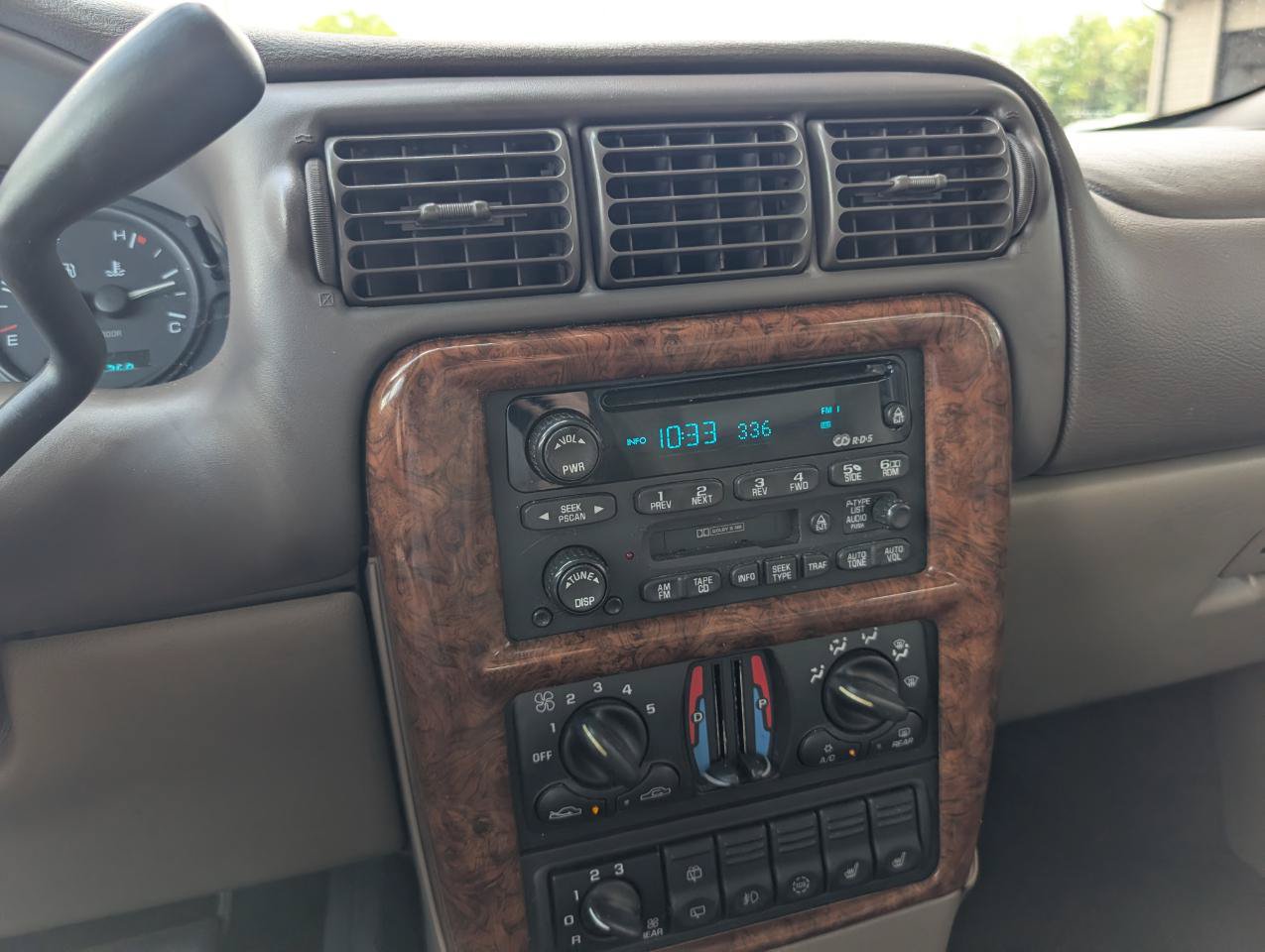 Used 2001 Oldsmobile Silhouette GLS w/ Towing Pkg FWD image 15