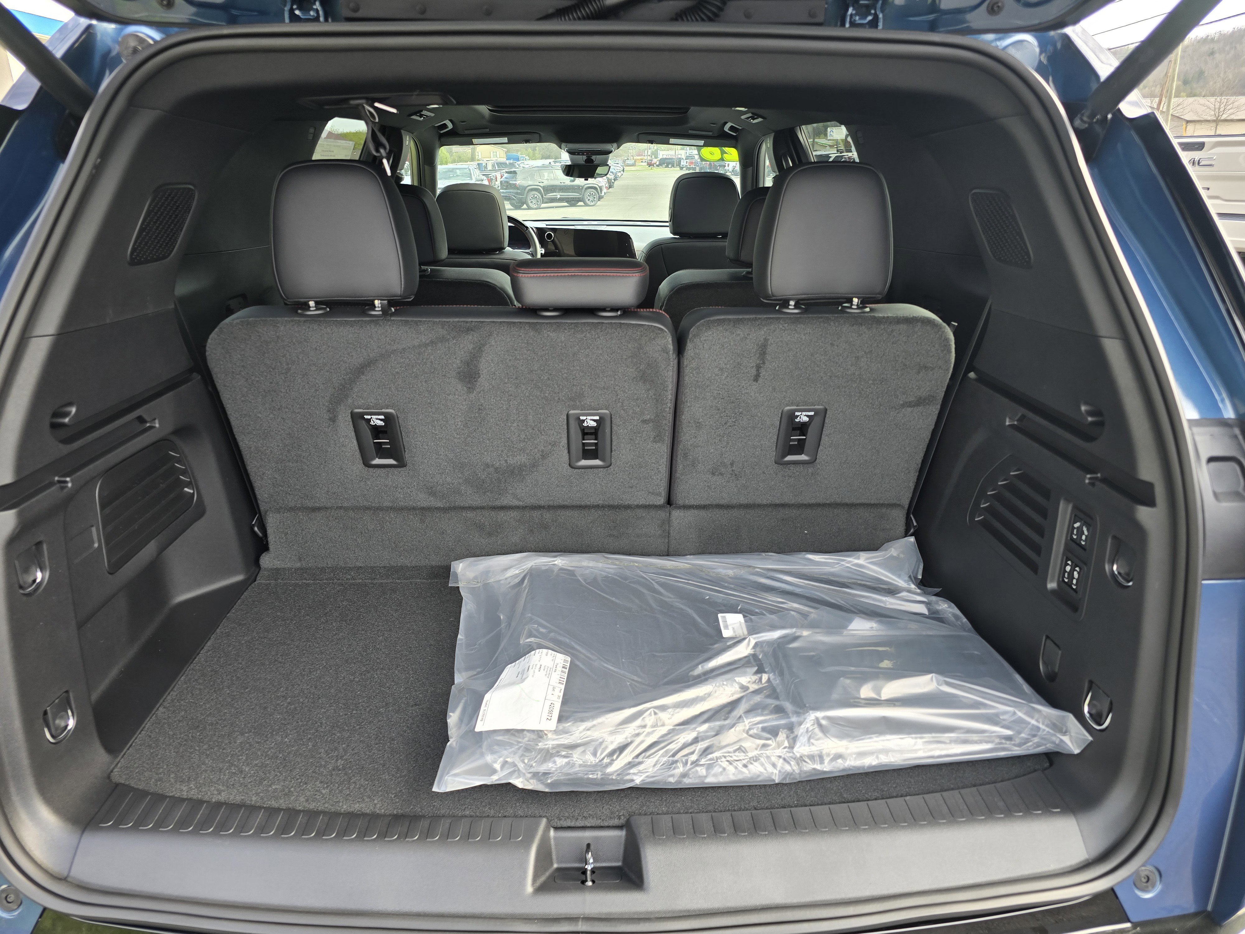 New 2026 Chevrolet Traverse RS AWD/4WD video 5