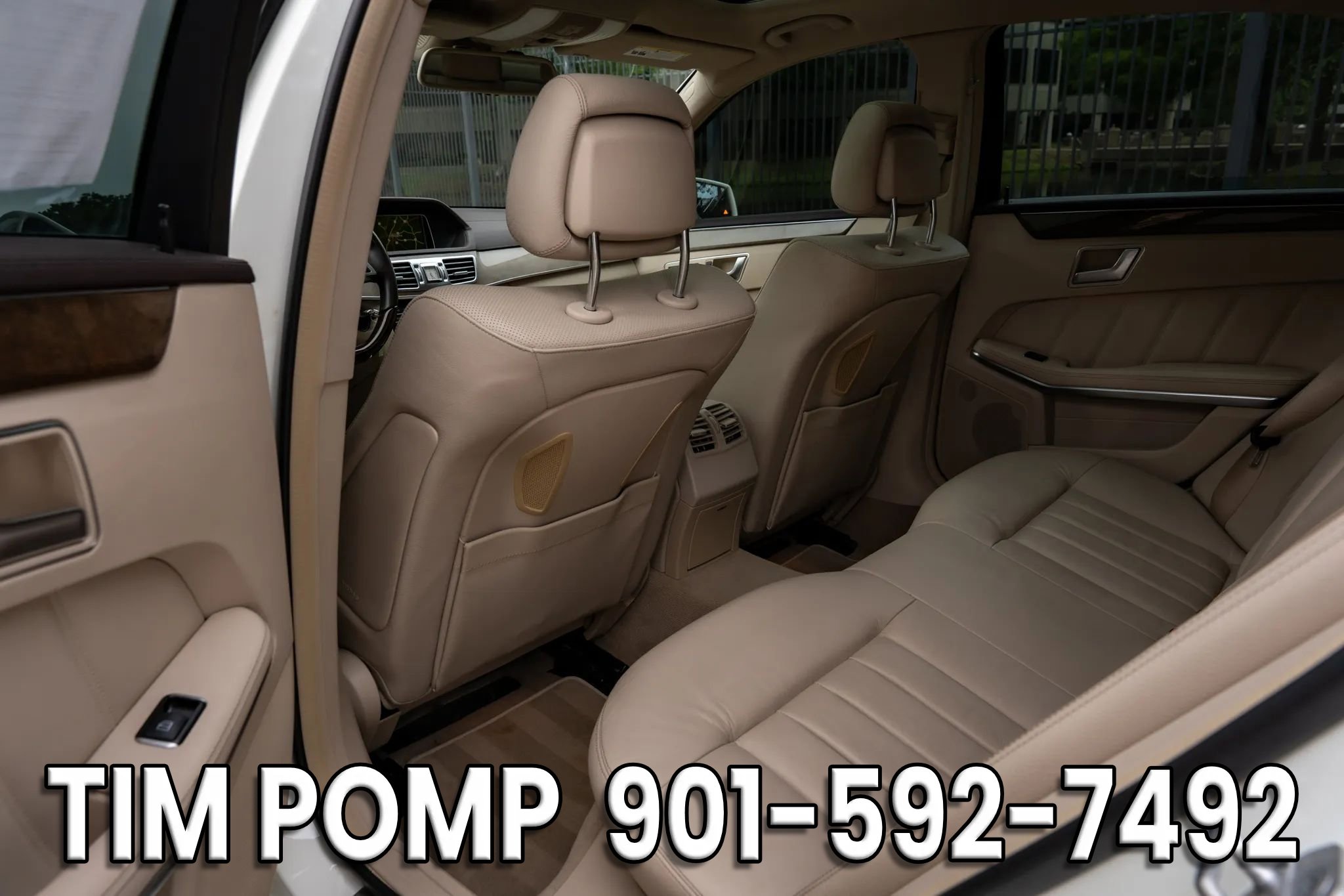 Used 2016 Mercedes-Benz E 400 Sedan w/ Lighting Package image 13