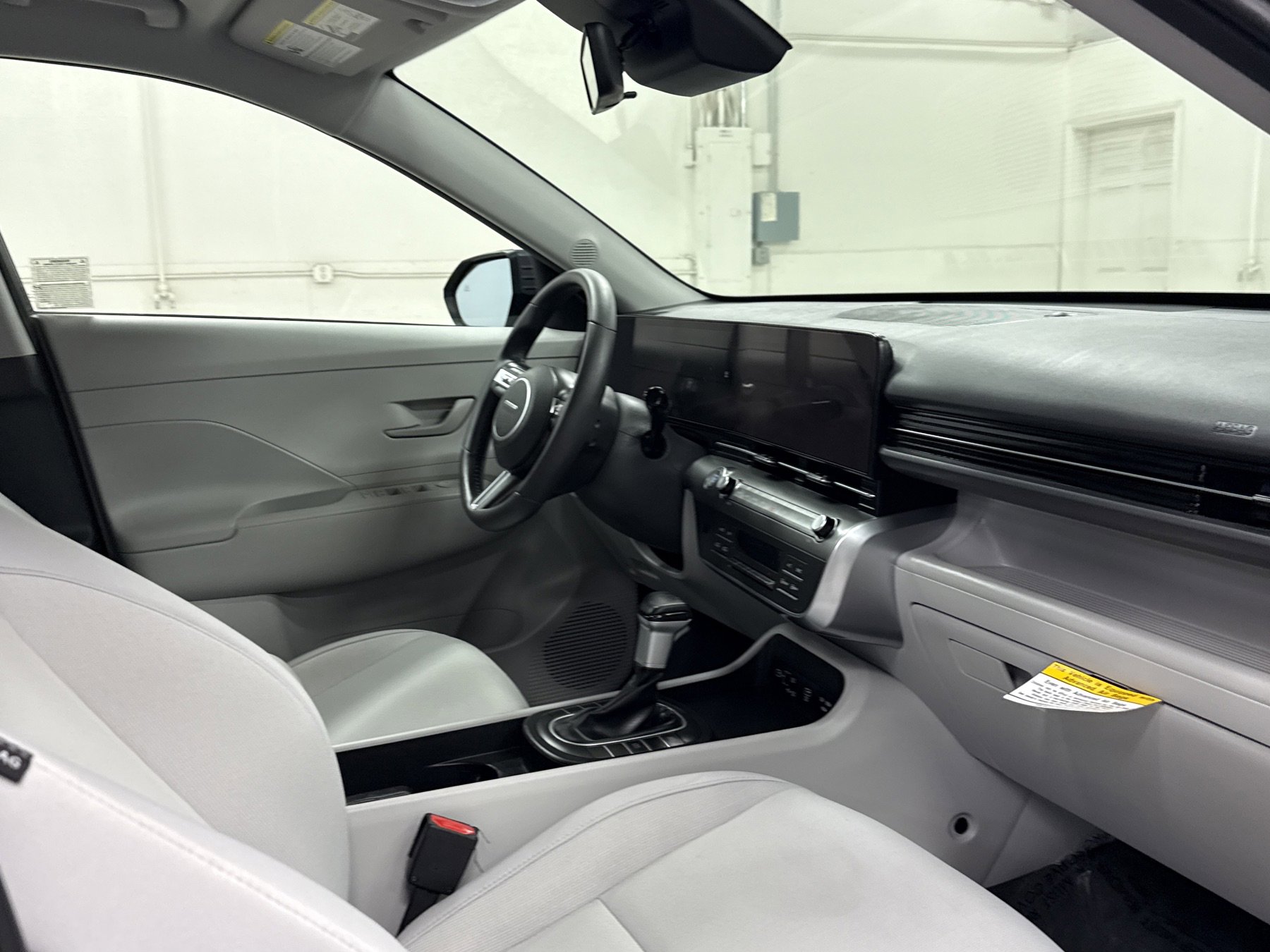 Used 2025 Hyundai Kona SEL image 22