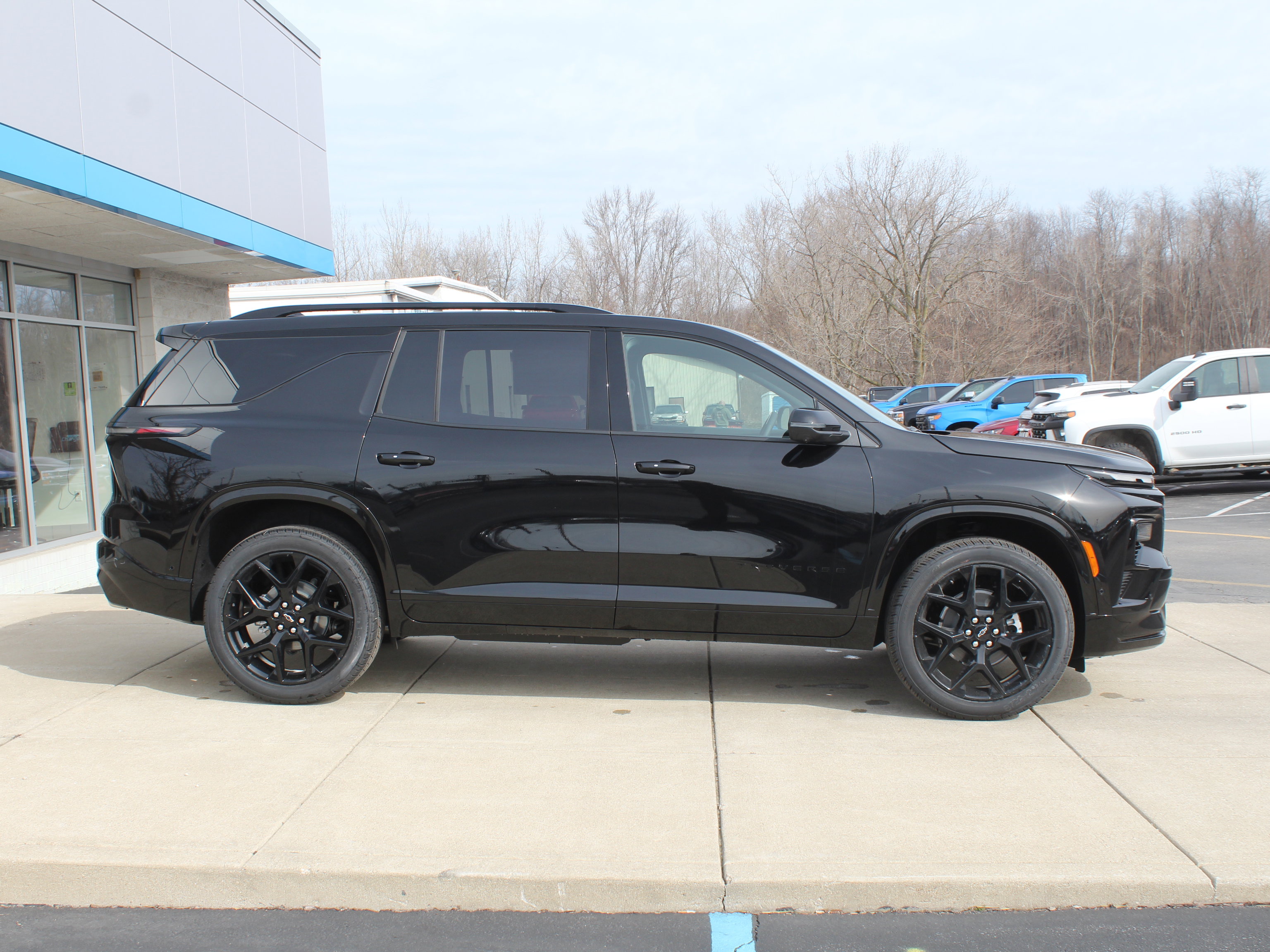 New 2026 Chevrolet Traverse RS image 3