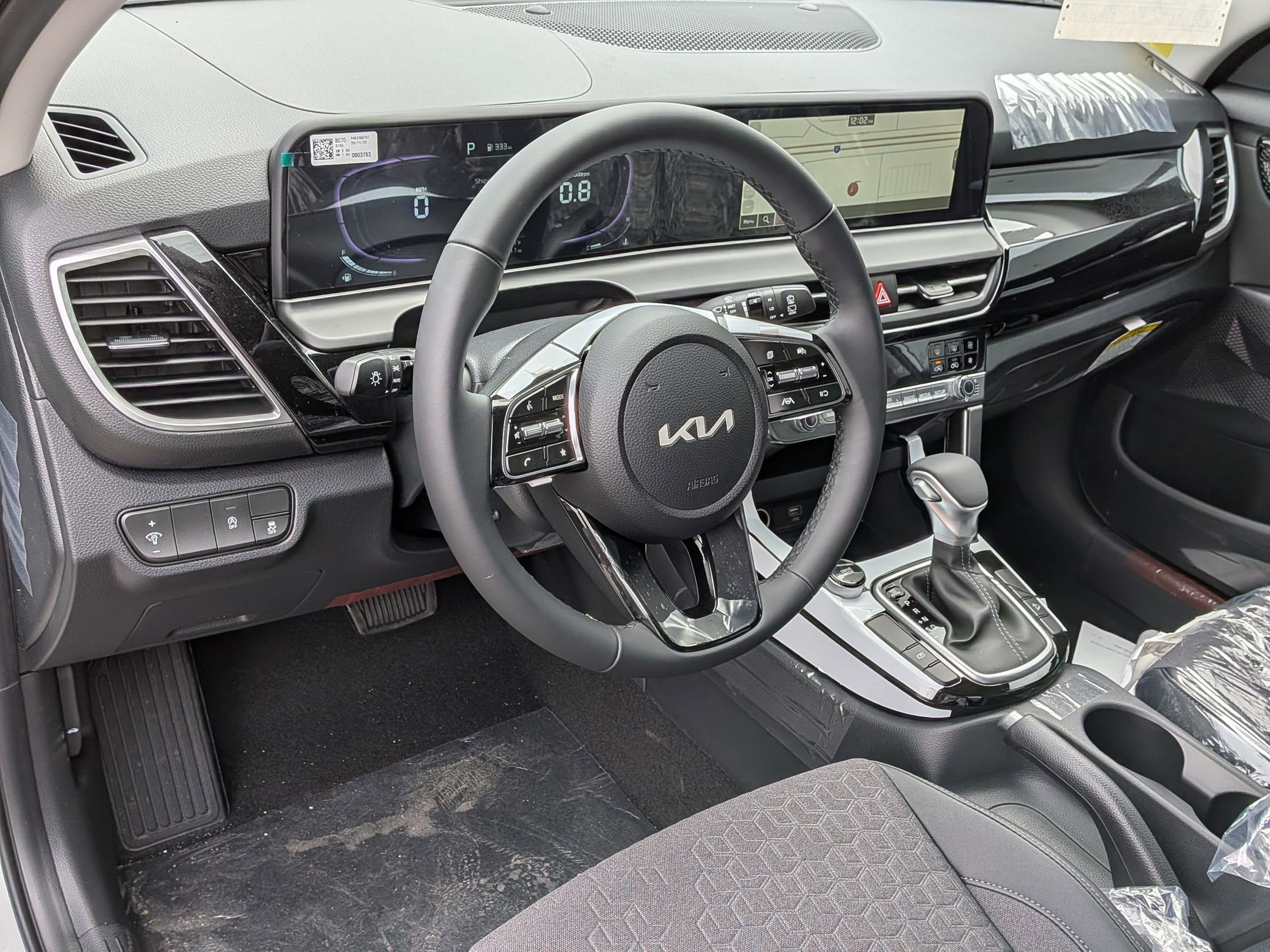 New 2026 Kia Seltos S FWD image 16