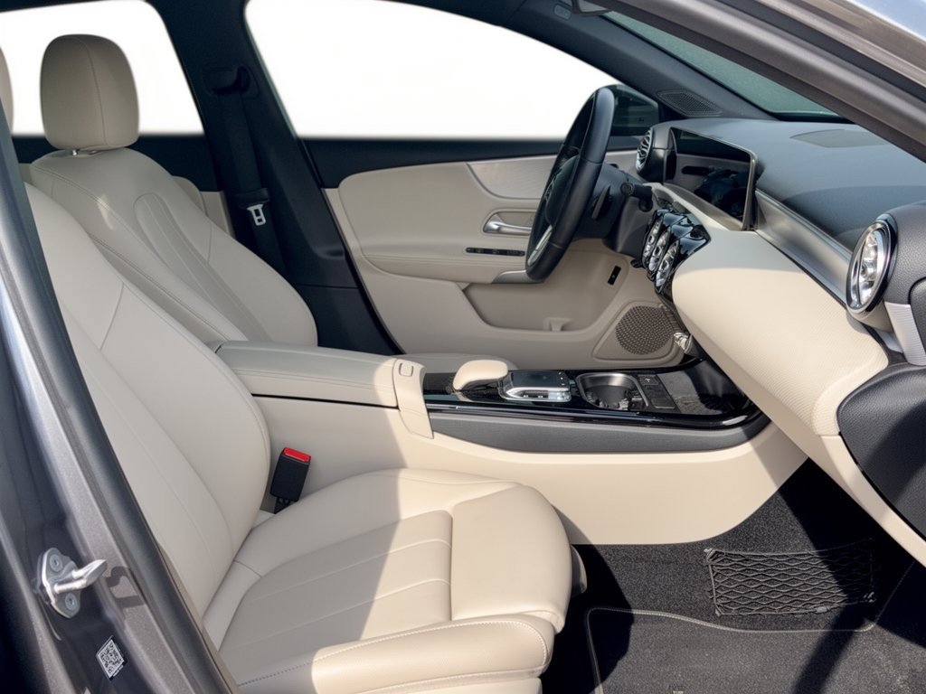 Used 2020 Mercedes-Benz A 220 image 30