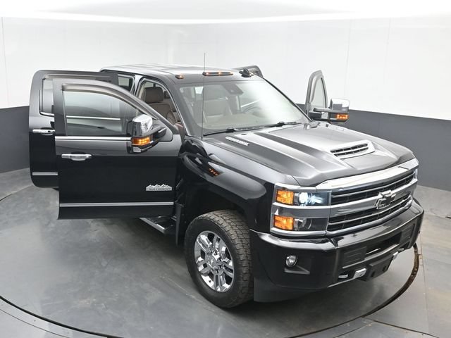 Used 2019 Chevrolet Silverado 2500 High Country w/ Duramax Plus Package AWD/4WD image 51