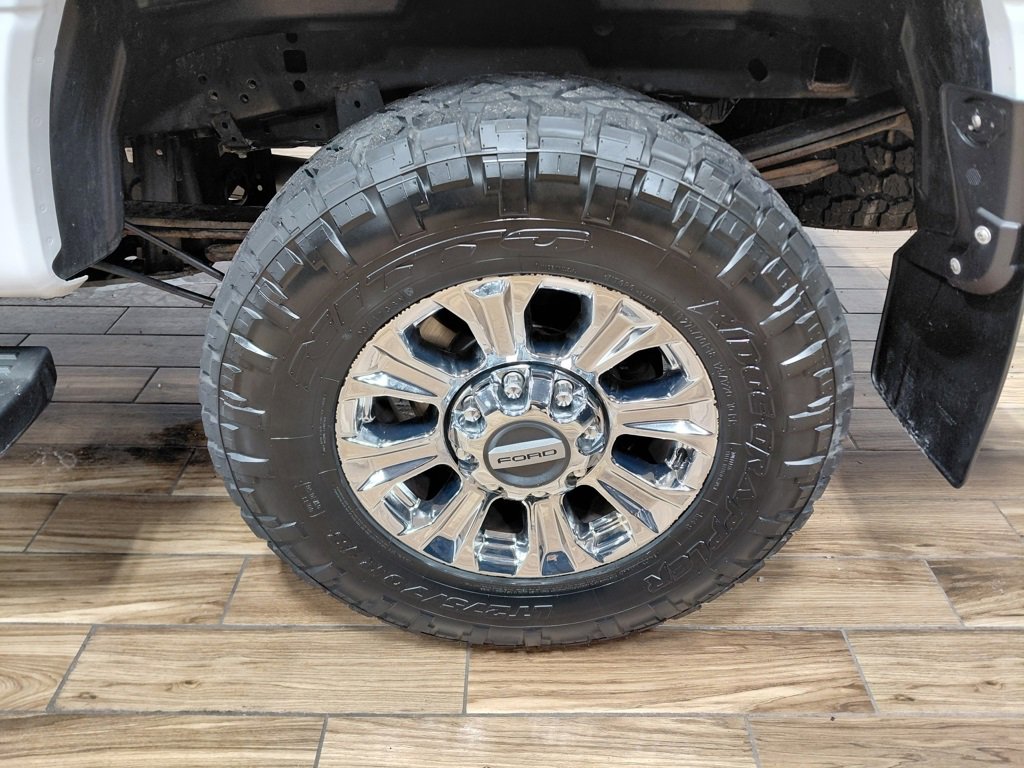 Used 2019 Ford F250 XLT w/ XLT Premium Package image 16