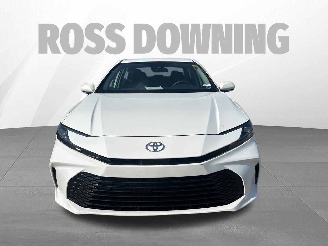 Used 2025 Toyota Camry LE image 2