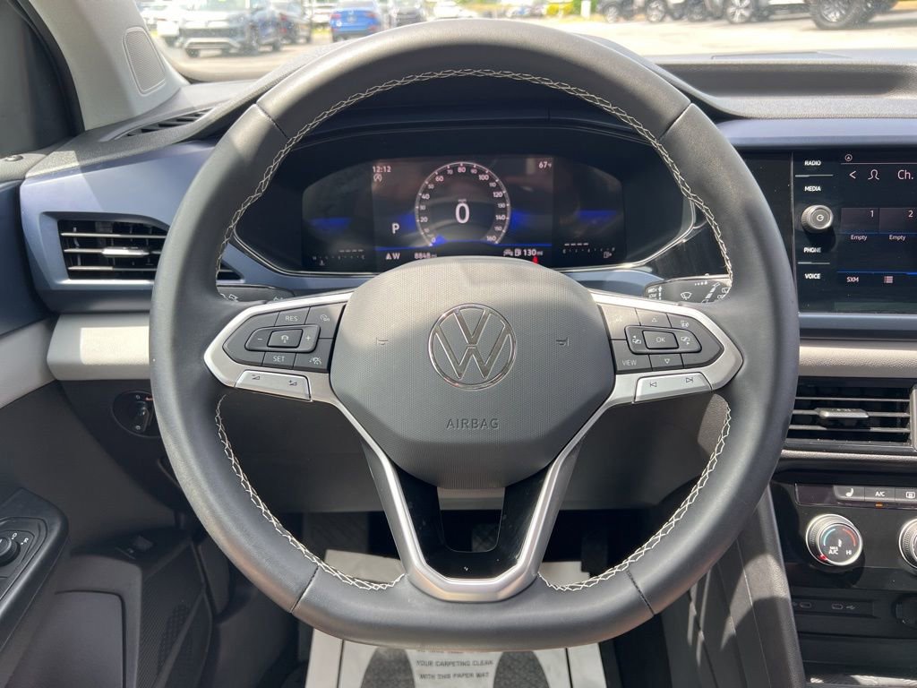 Certified 2023 Volkswagen Taos SE FWD image 16