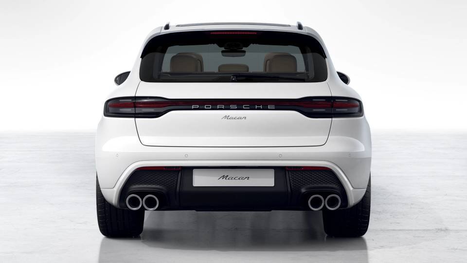 Certified 2026 Porsche Macan AWD/4WD image 7