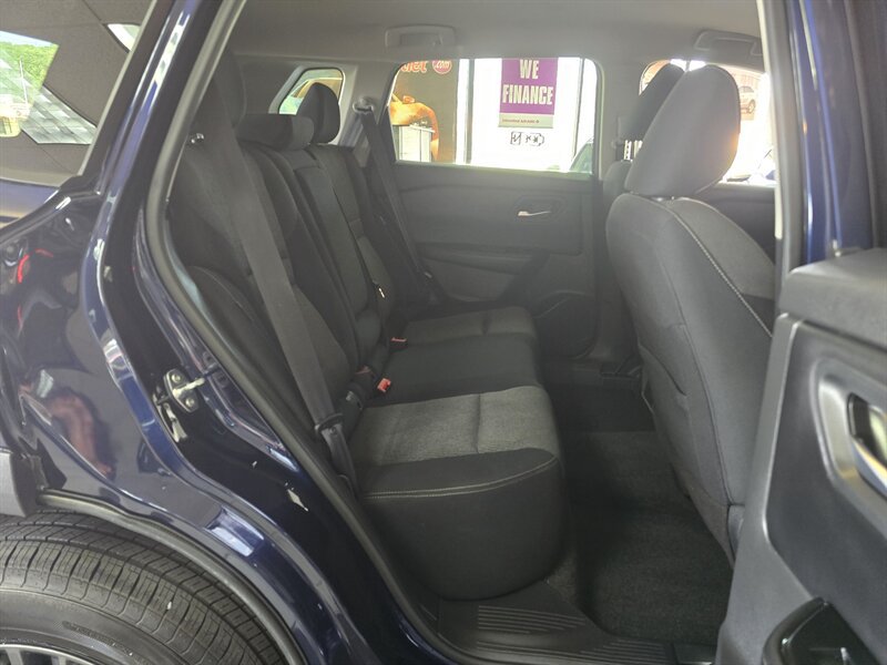 Used 2026 Nissan Rogue SV AWD/4WD image 17