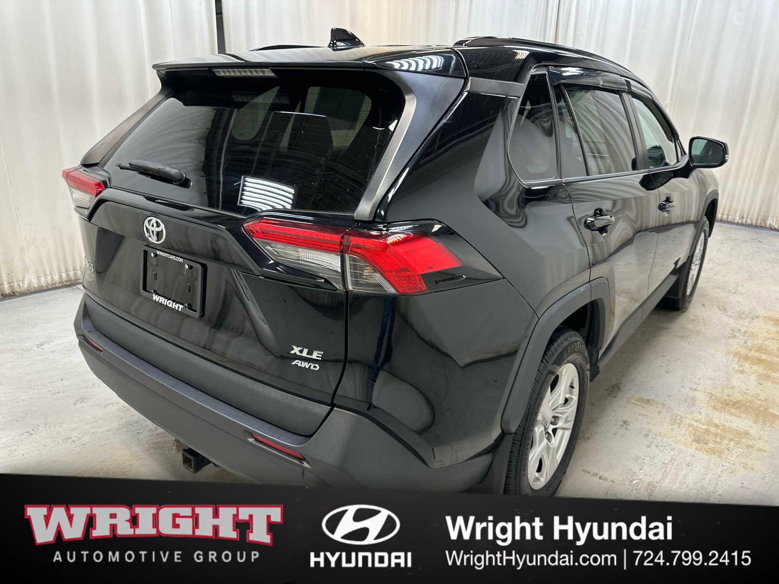 Used 2019 Toyota RAV4 XLE image 6