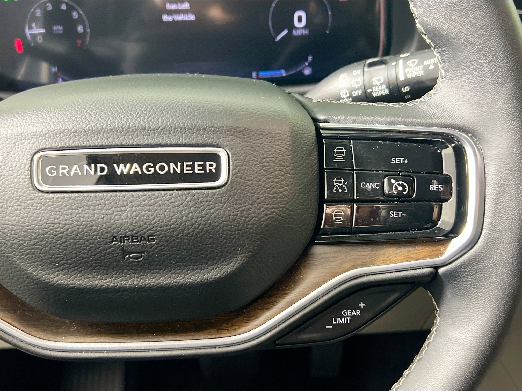 Used 2023 Jeep Grand Wagoneer 4WD image 18