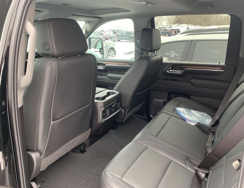 Used 2024 GMC Sierra 2500 Denali w/ Denali Reserve Package image 14