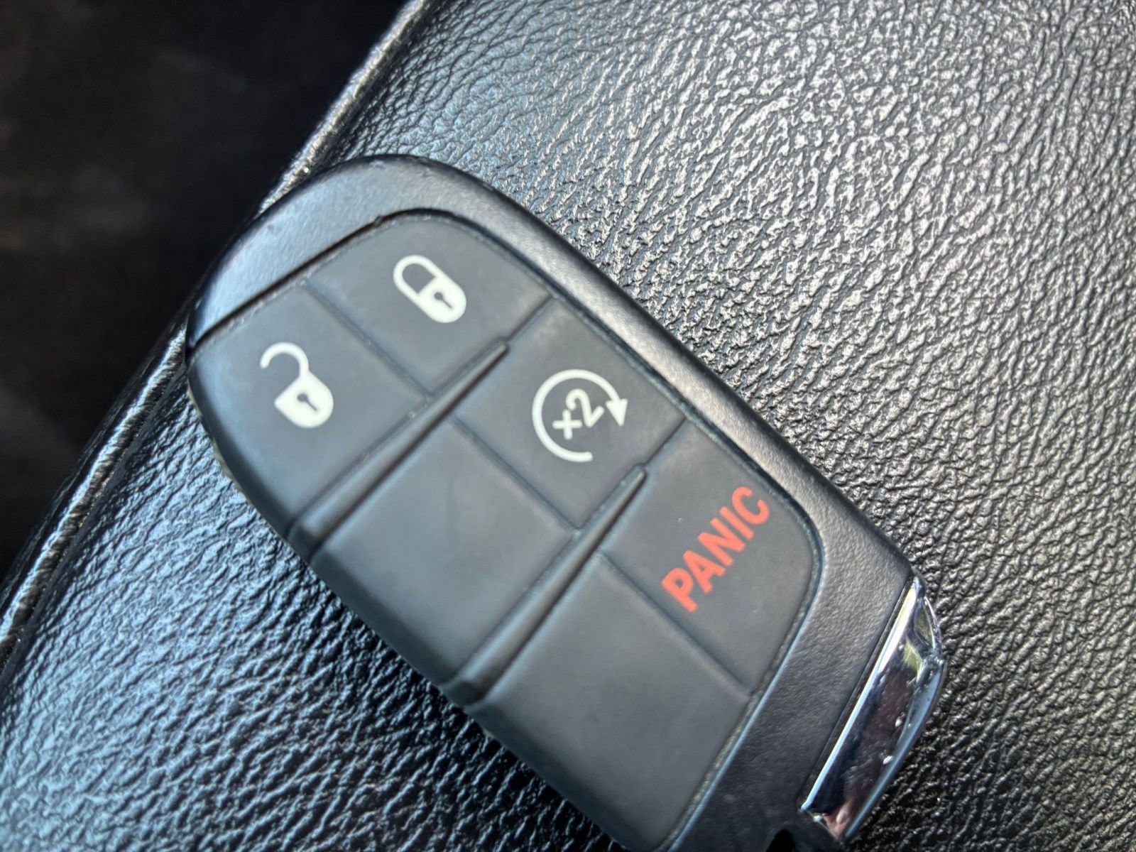 Used 2025 Jeep Compass Limited AWD/4WD image 25